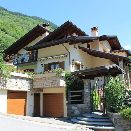 Villetta Nembra Edolo Esterno foto